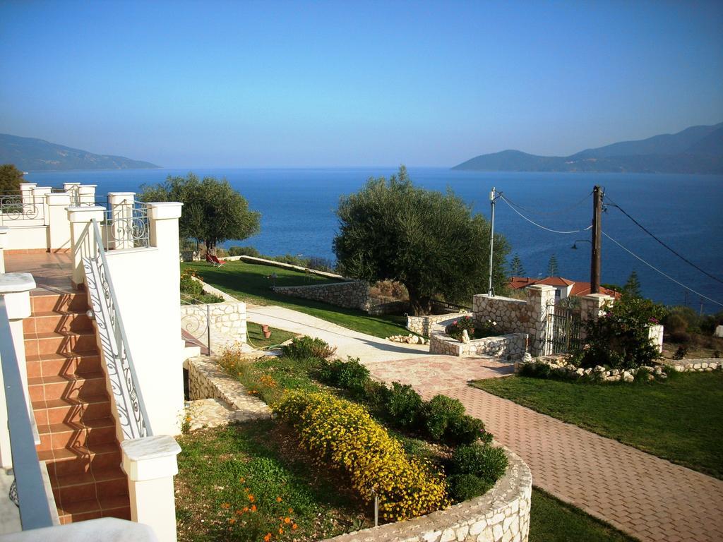 Verde E Mare Agia Efimia Exterior photo